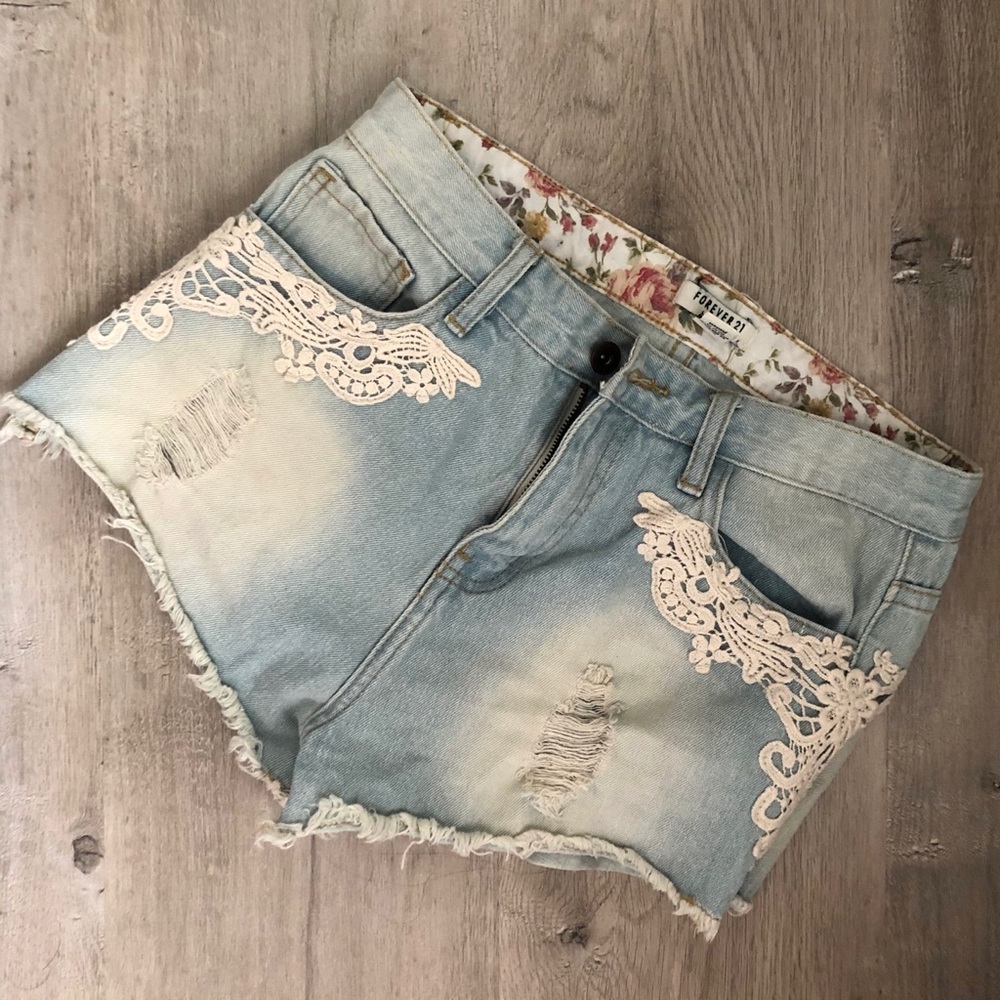 Mid-Rise Shorts